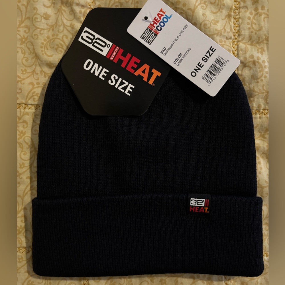 Unisex 32 Degrees Black Knit Beanie